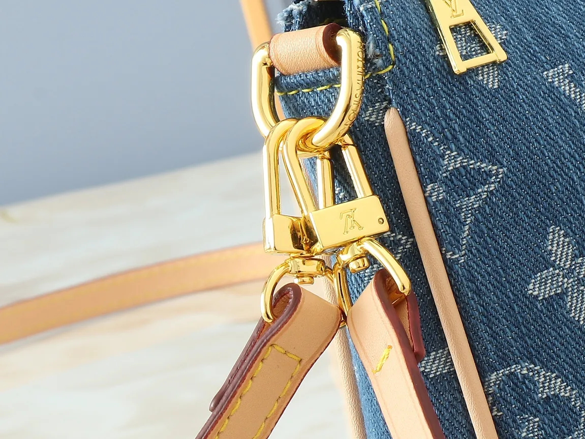 Louis Vuitton Pochette Accessoires Monogram Denim Blue - 图片 6