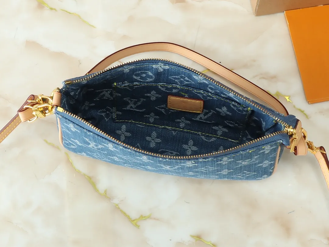 Louis Vuitton Pochette Accessoires Monogram Denim Blue - 图片 9