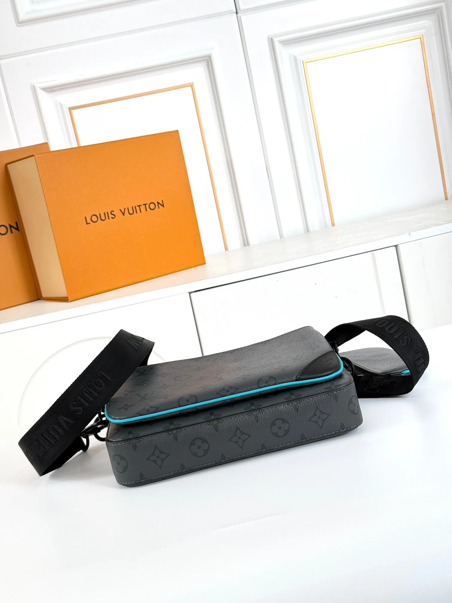 Louis Vuitton Trio Messenger Eclipse Black Shoulder Bag - 图片 4