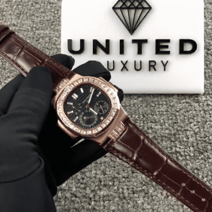 Patek Philippe Nautilus 5724 ??Baguette Diamonds?? 1:1 Clone Edition - 图片 4