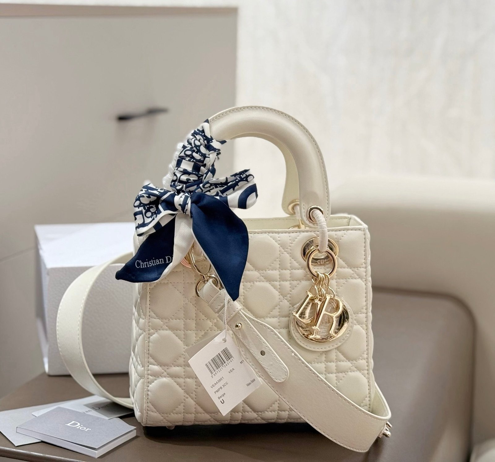 Alternative view of Serenityll™ 100120 Luxury Bag