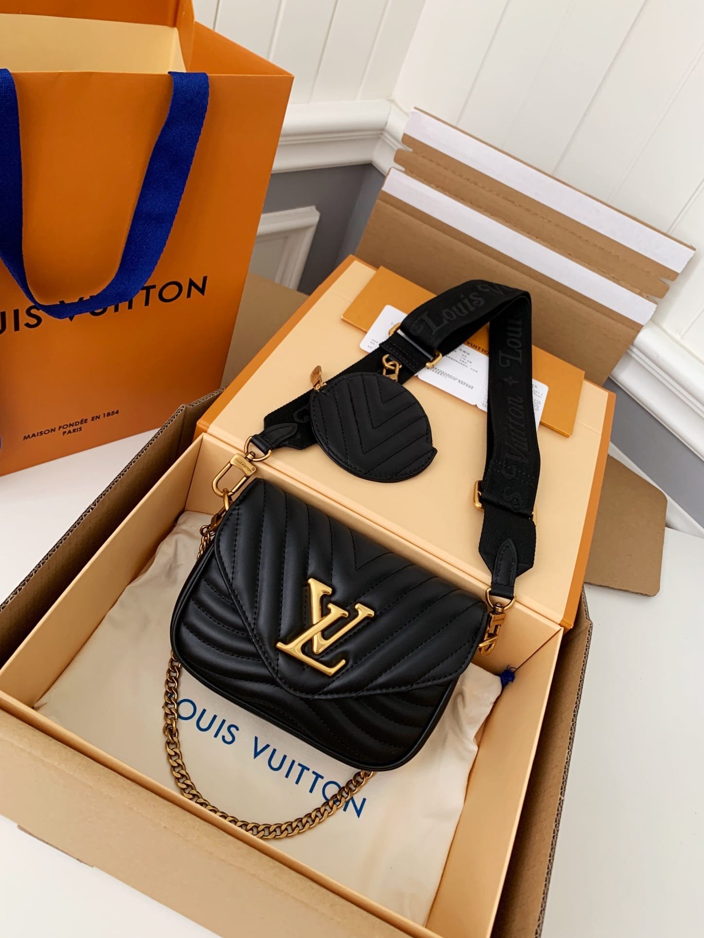 Alternative view of Serenityll™ 100067 Luxury Bag