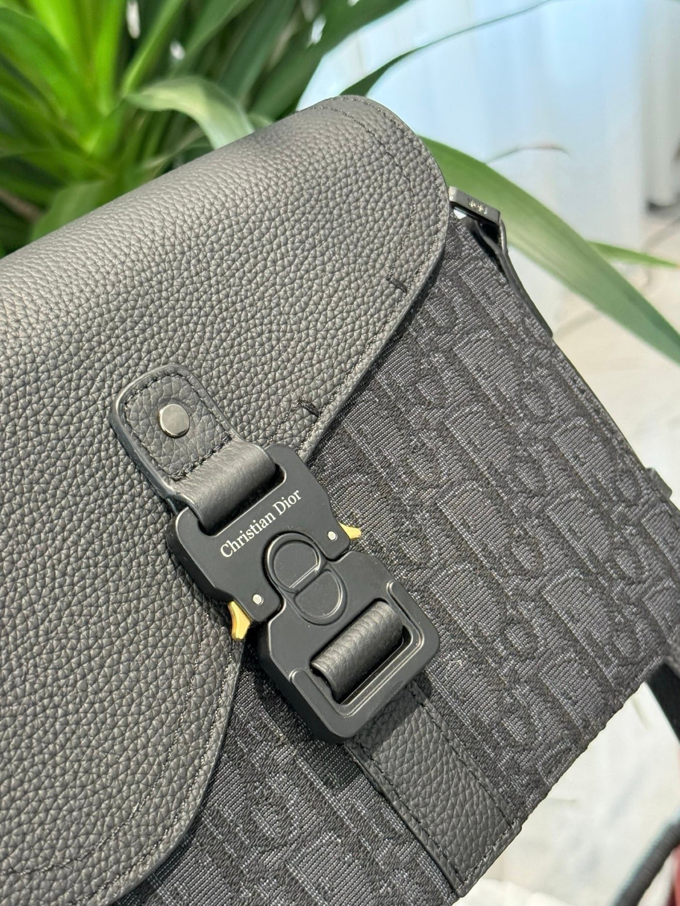 Alternative view of Serenityll™ 200105 Luxury Bag