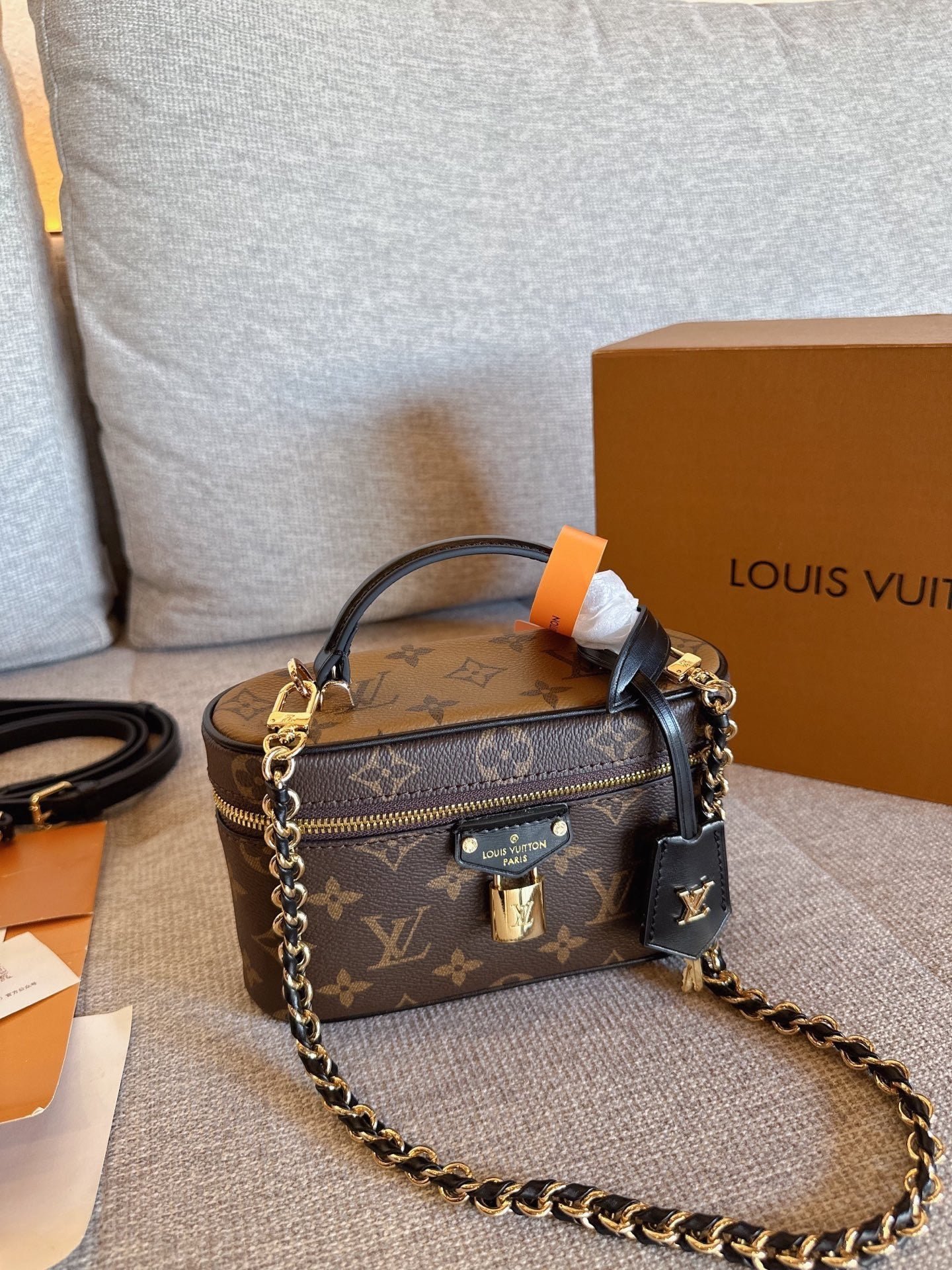 Alternative view of Serenityll™ 2001121 Luxury Bag 19cm