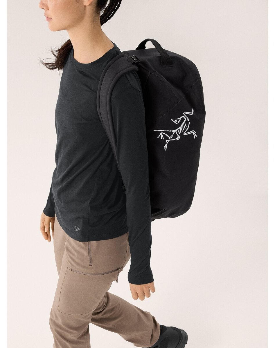 Alternative view of Carrier 40 Duffle