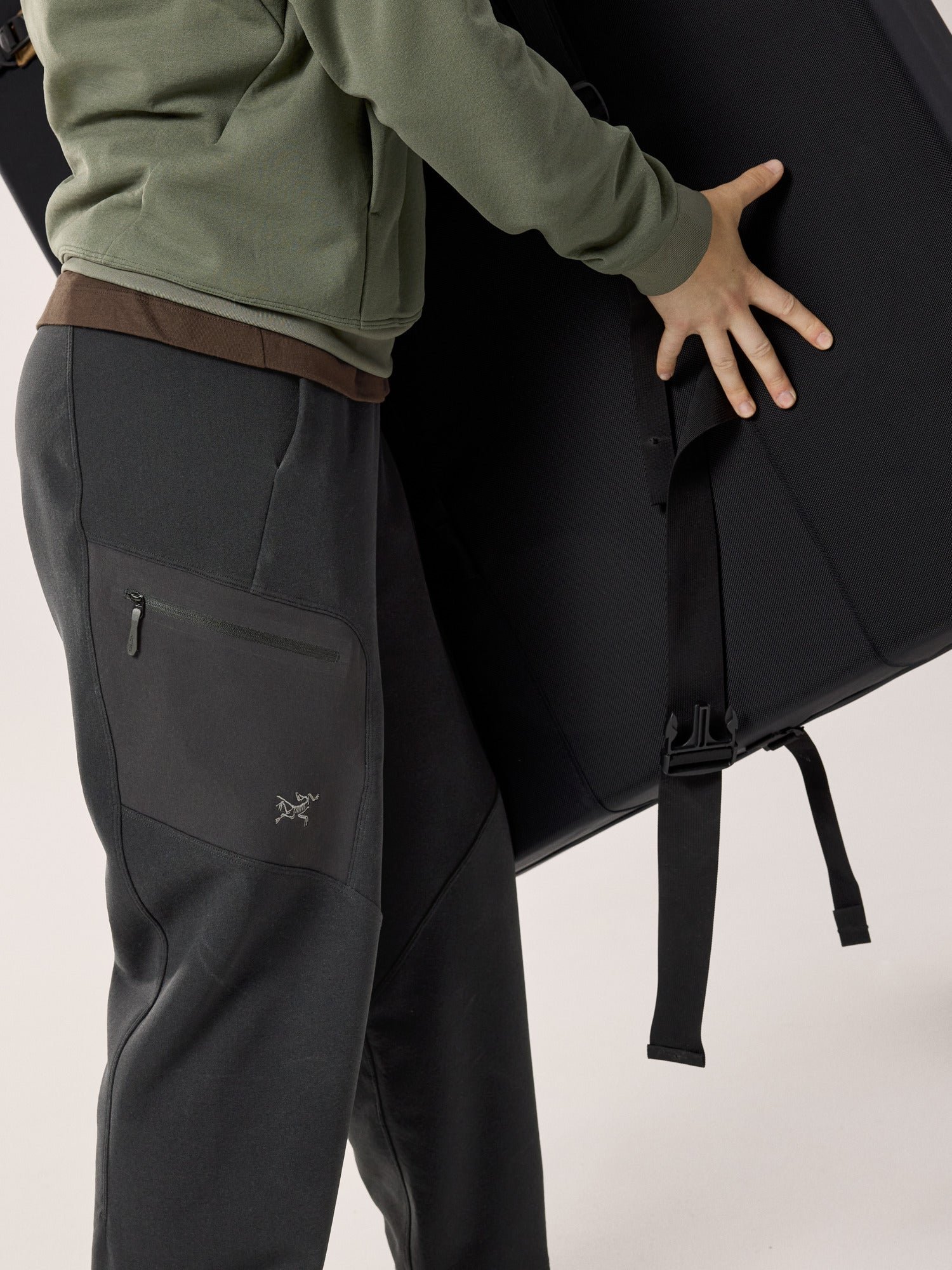 Alternative view of Aestas Jogger Women's