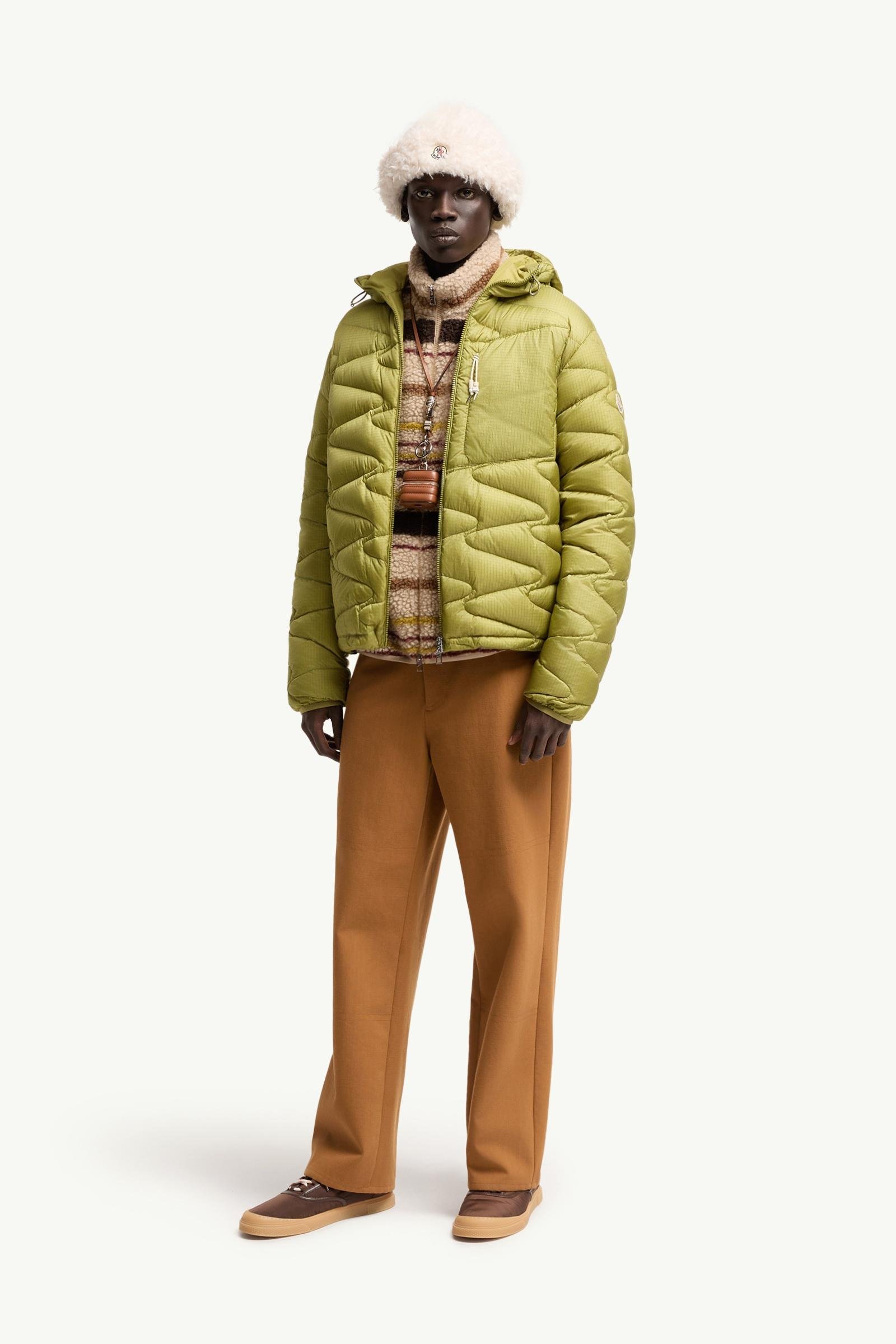 Tidone Hooded Wave Quilted Short Down Jacket