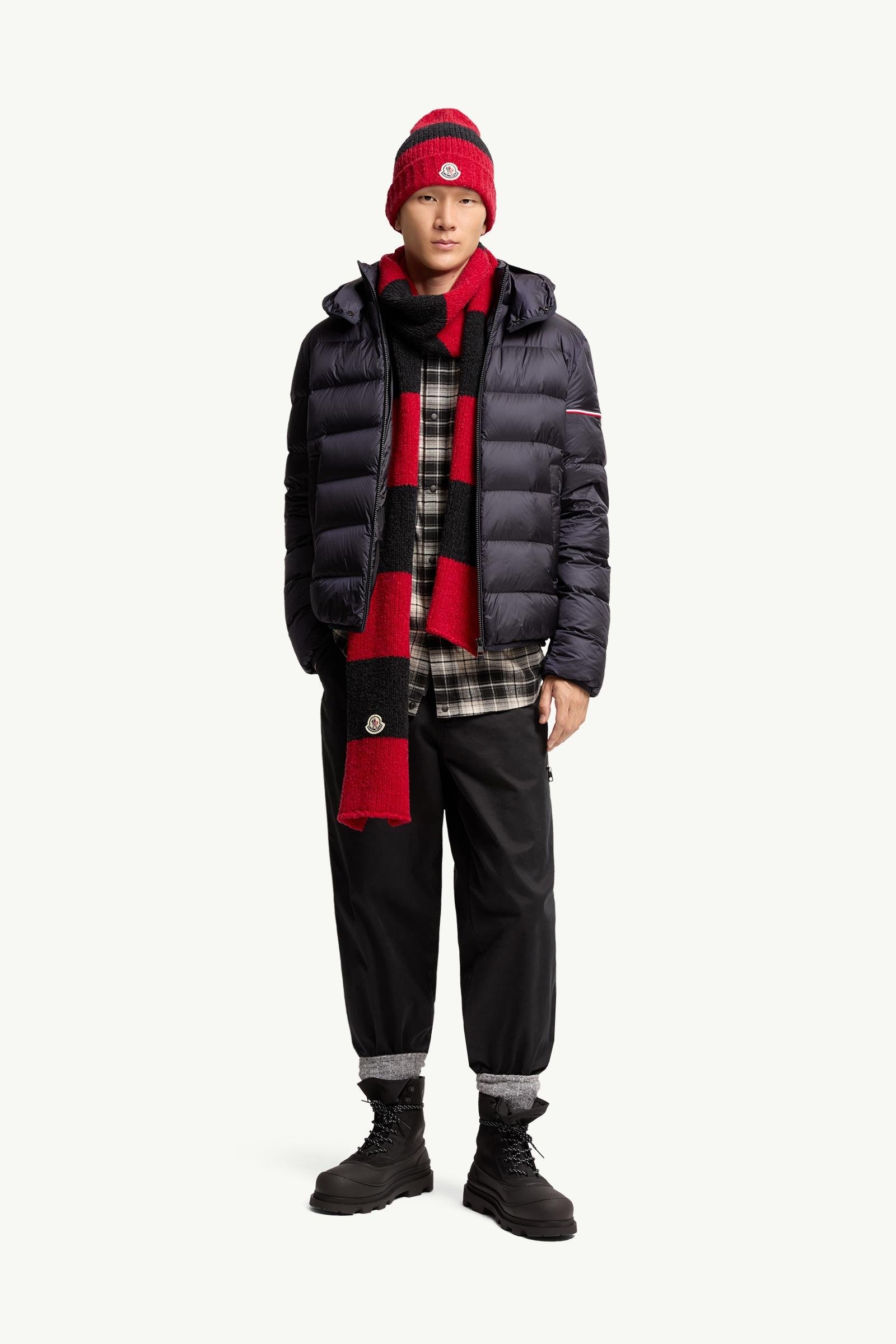 Ravenlock Hooded Short Down Jacket