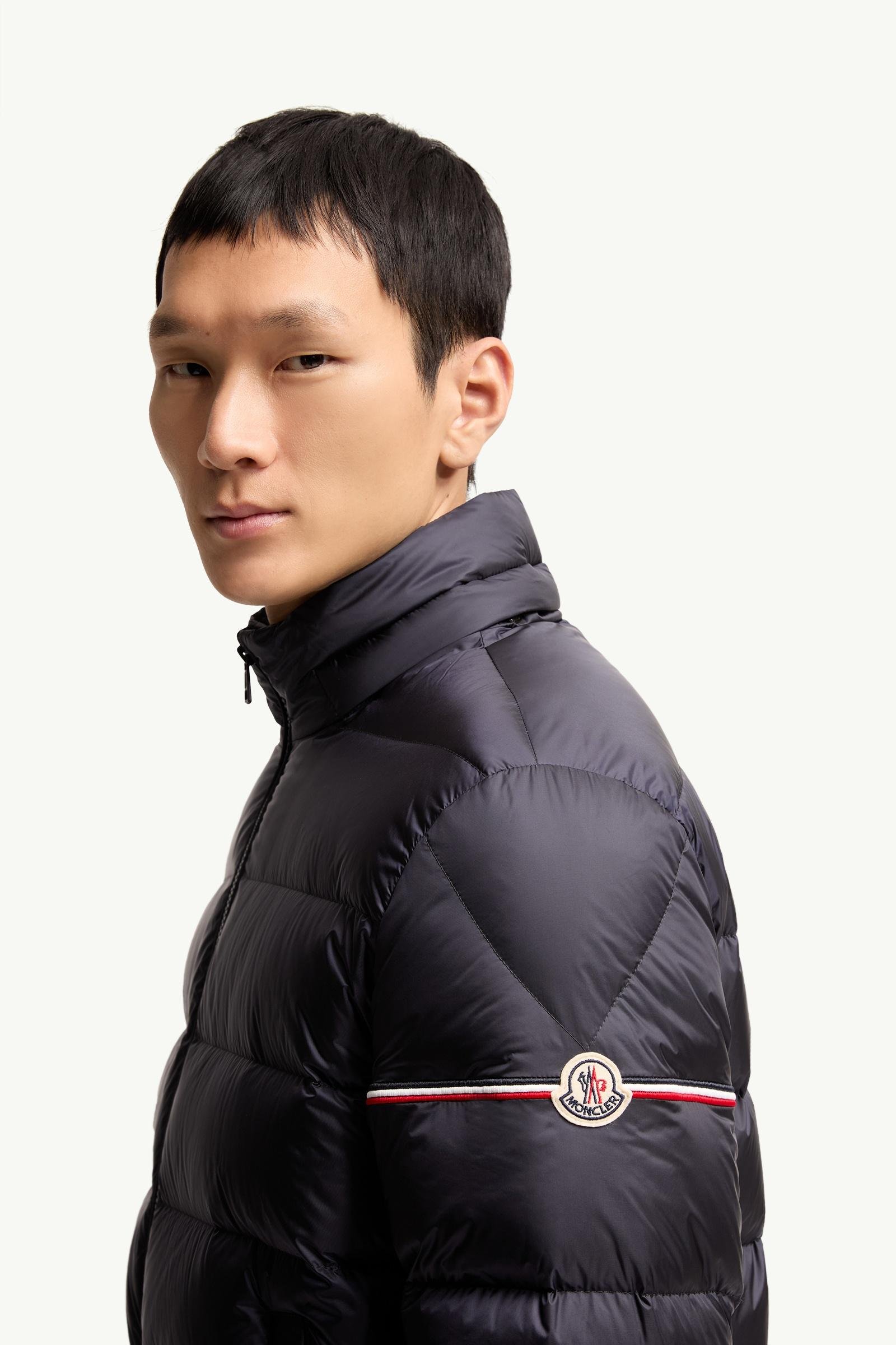 Alternative view of Ravenlock Hooded Short Down Jacket