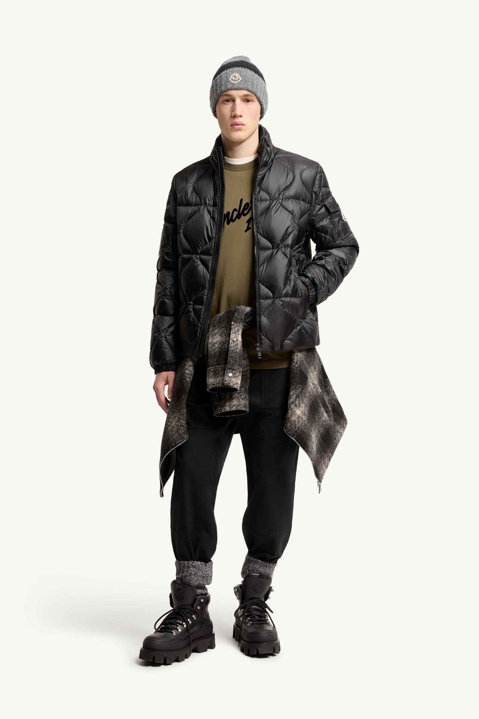 Asurel Geometric Quilted Short Down Jacket