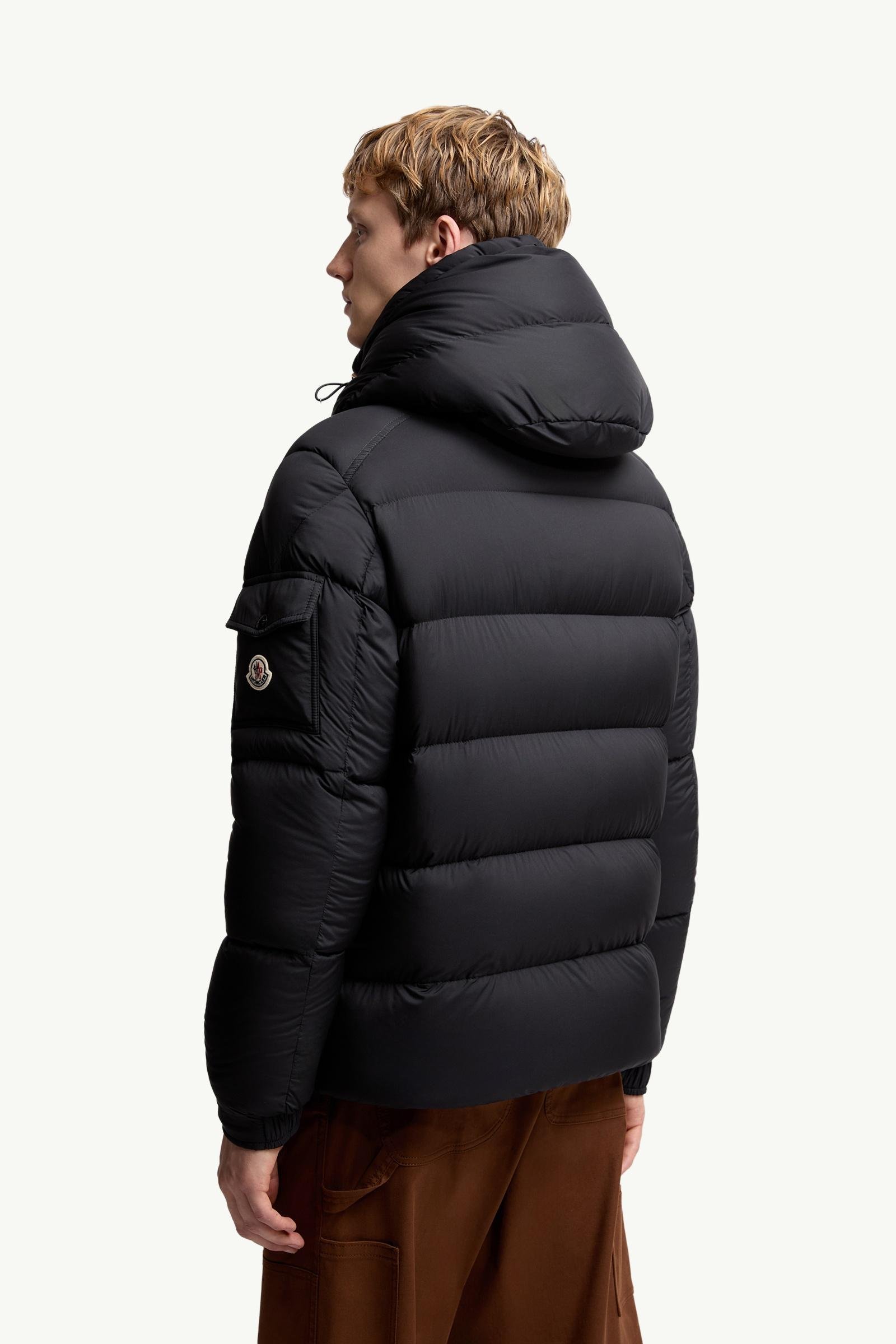 Moncler Maya 70 Hooded Short Down Jacket - 图片 5