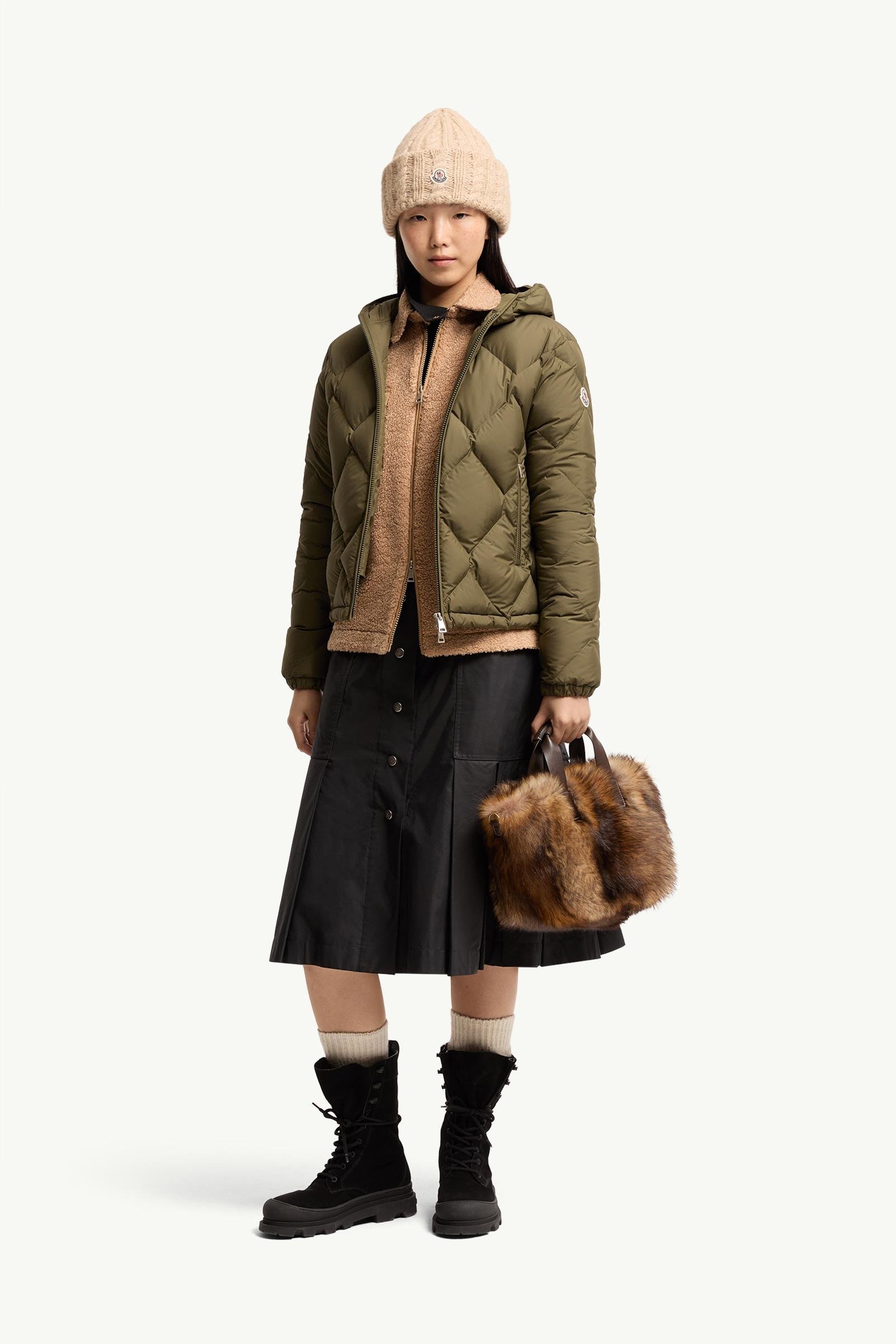 Arvouinne Hooded Triangle-Quilted Short Down Jacket