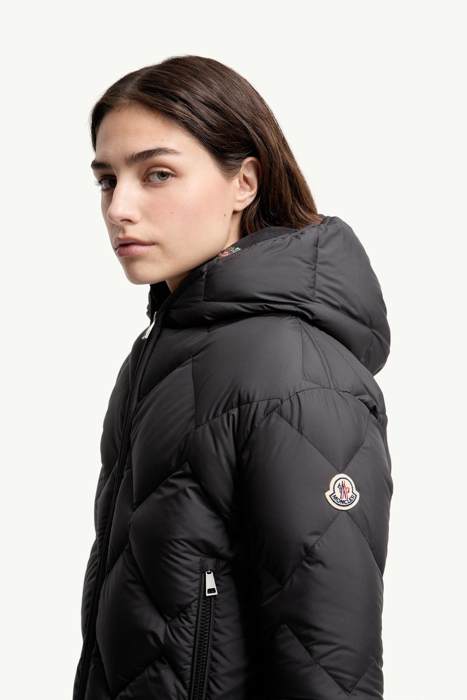 Alternative view of Arvouinne Hooded Triangle-Quilted Short Down Jacket