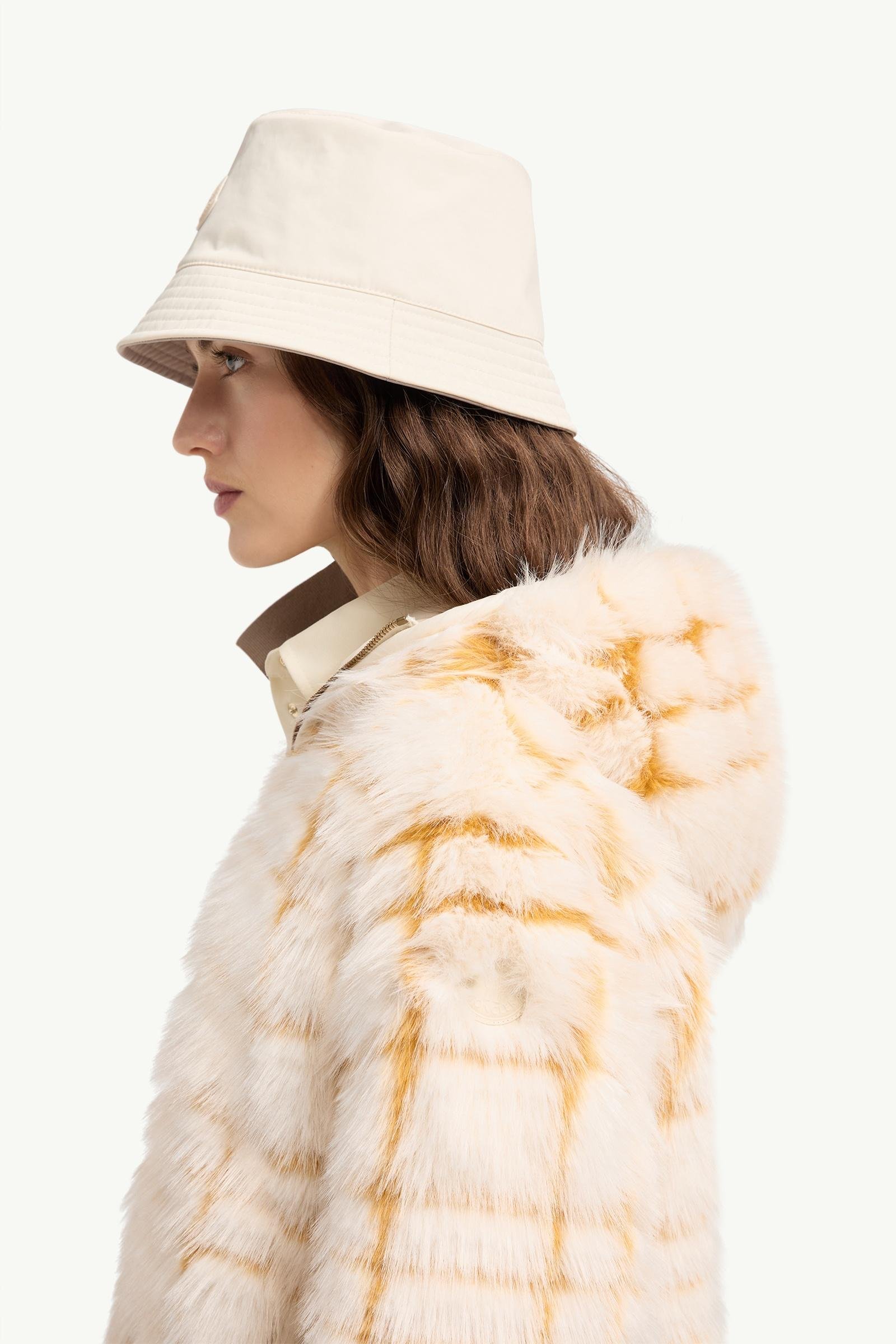 Alternative view of Pluvier Short Padded Jacket
