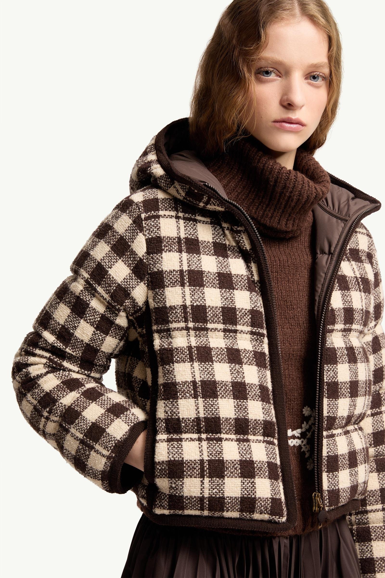 Abstraction Hooded Wool Blend Short Down Jacket - 图片 6