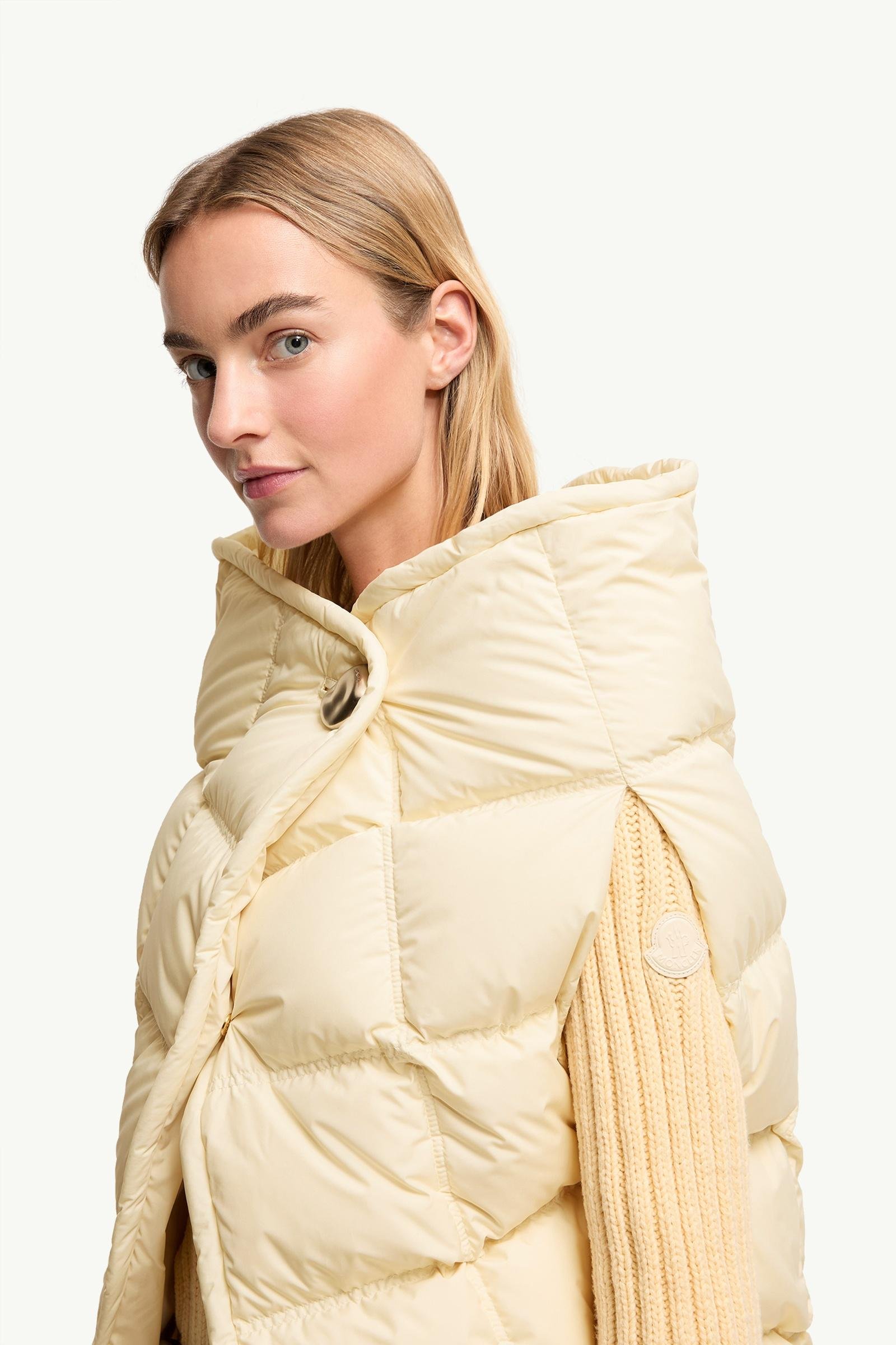 Asymmetrical Down Cape - 图片 2