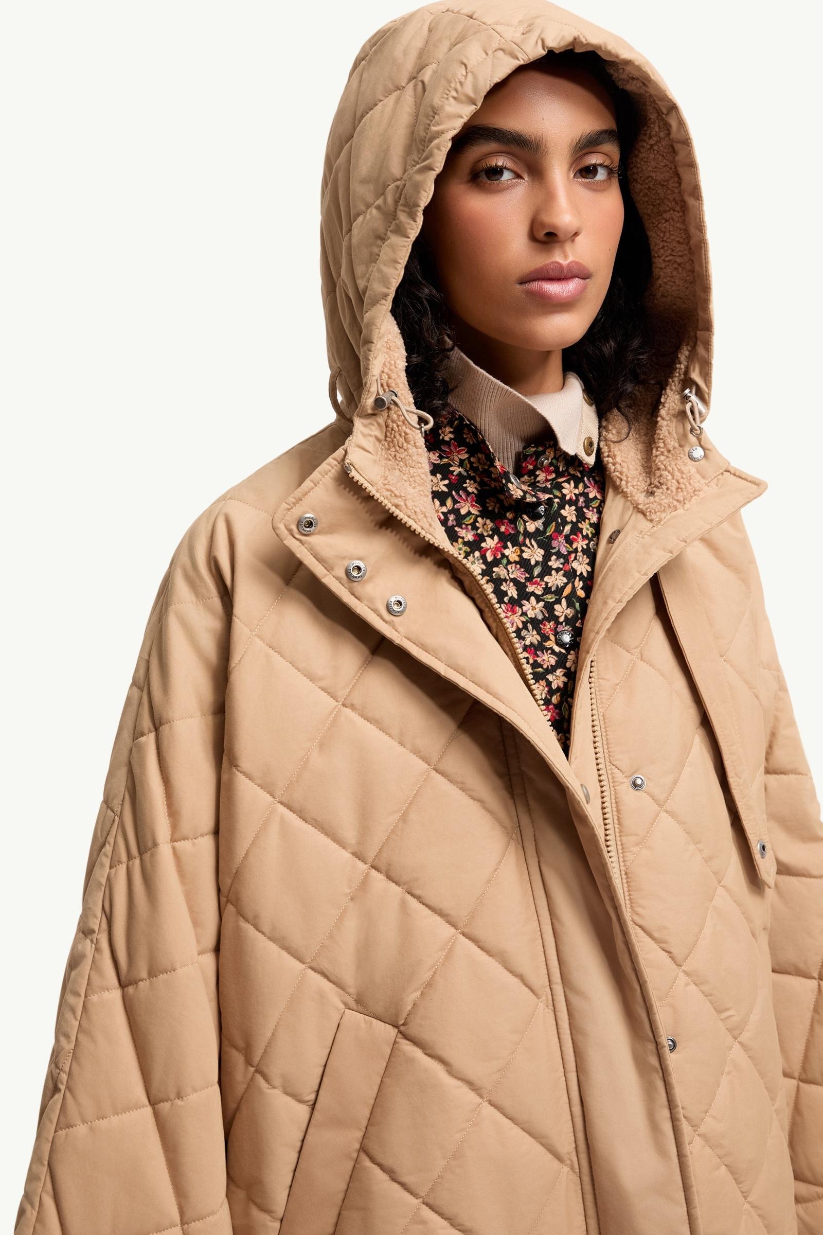 Diamond-Quilted Hooded Cape - 图片 7