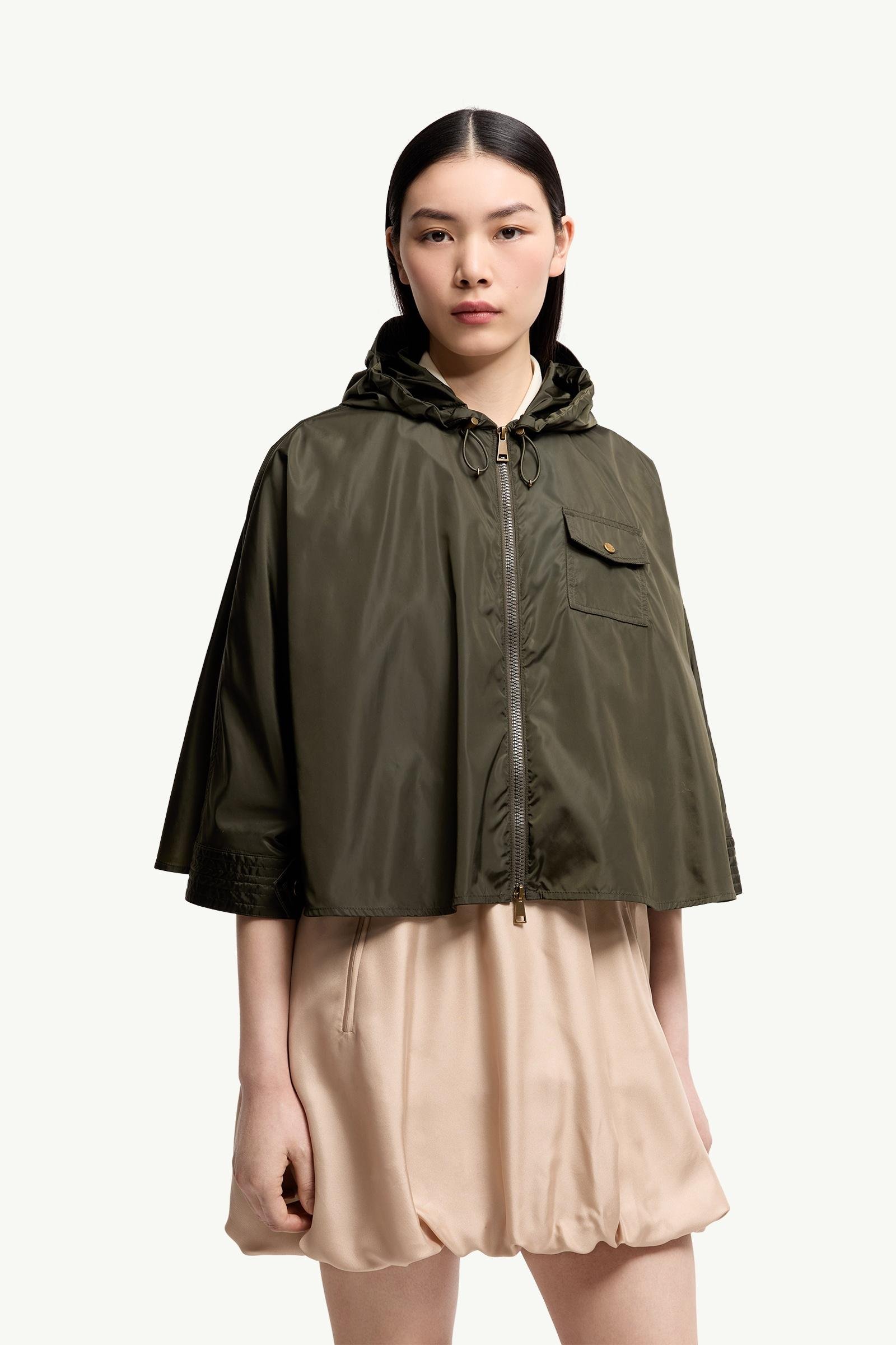 Hooded Cape - 图片 4