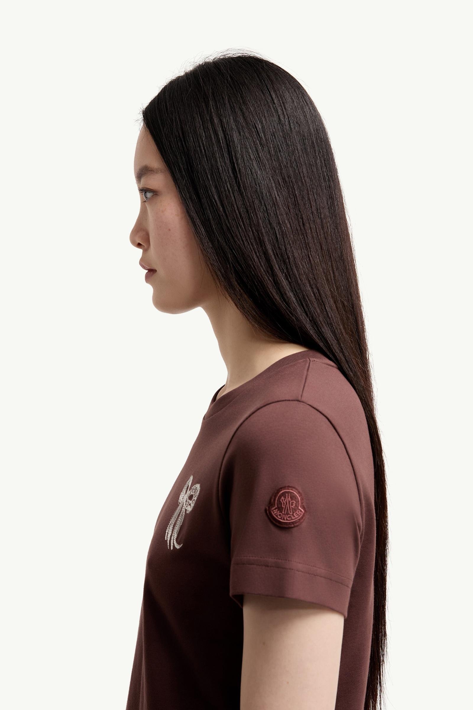 Alternative view of Embroidered Bow Cotton T-Shirt