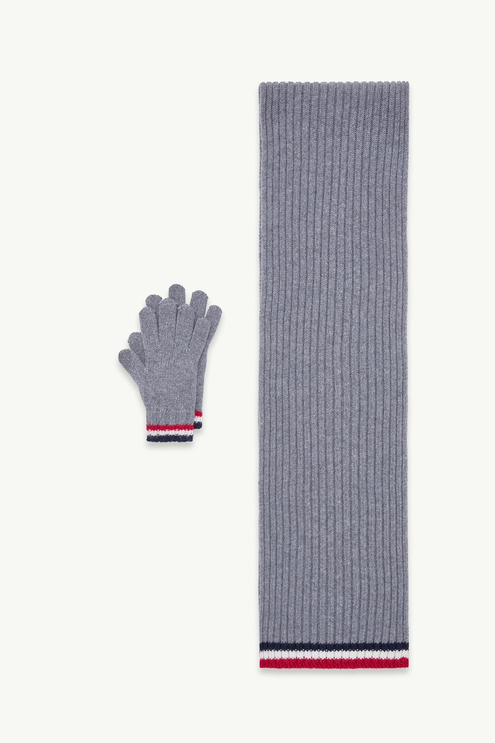 Scarf and Gloves Set - 图片 3