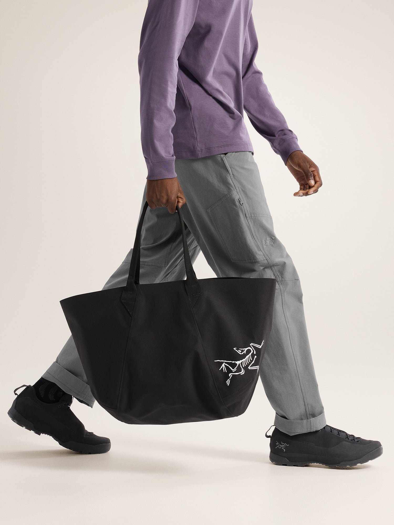 Alternative view of Carrier 45 Gear Tote