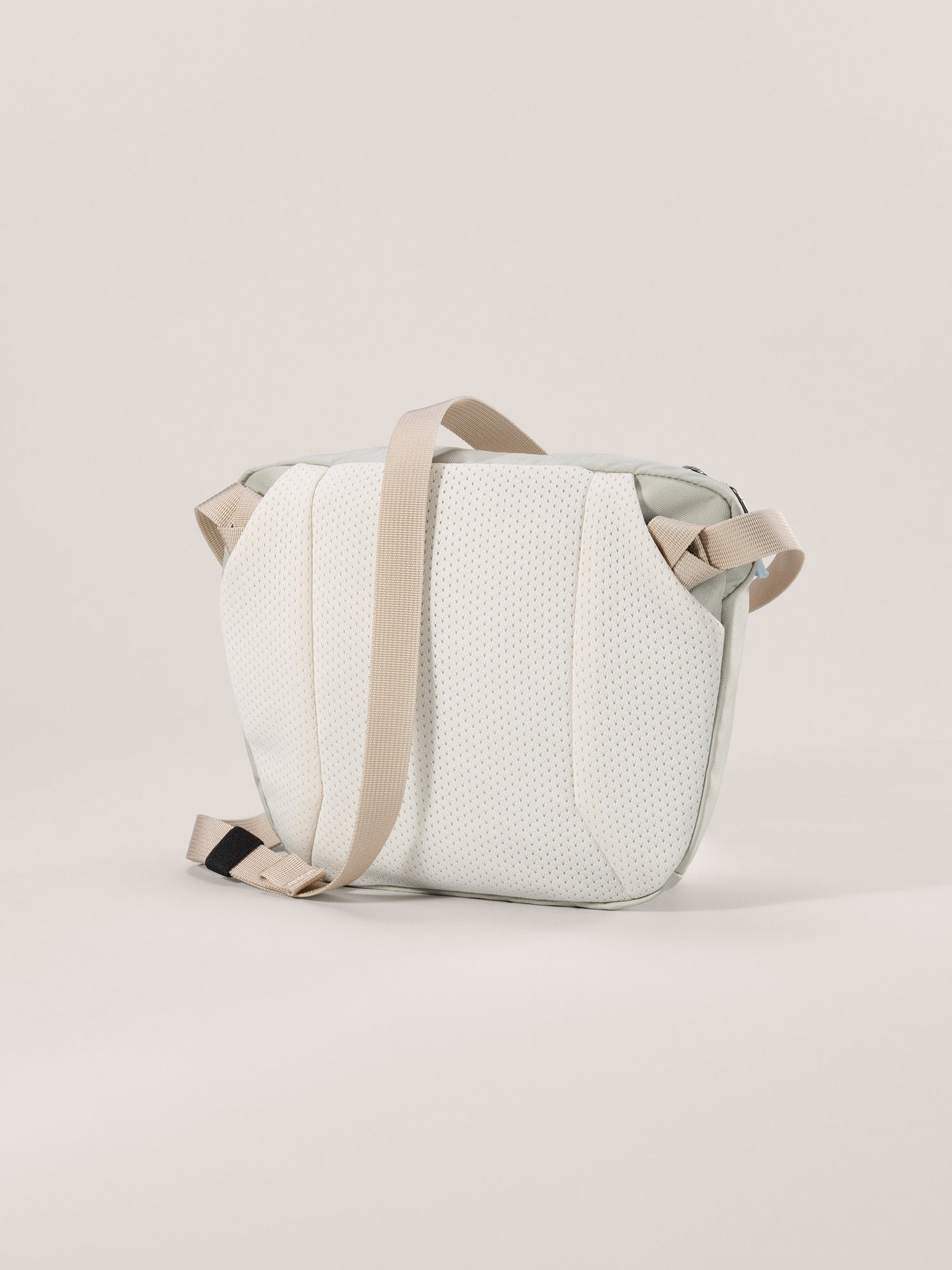 Alternative view of Mantis 2 Waist Pack