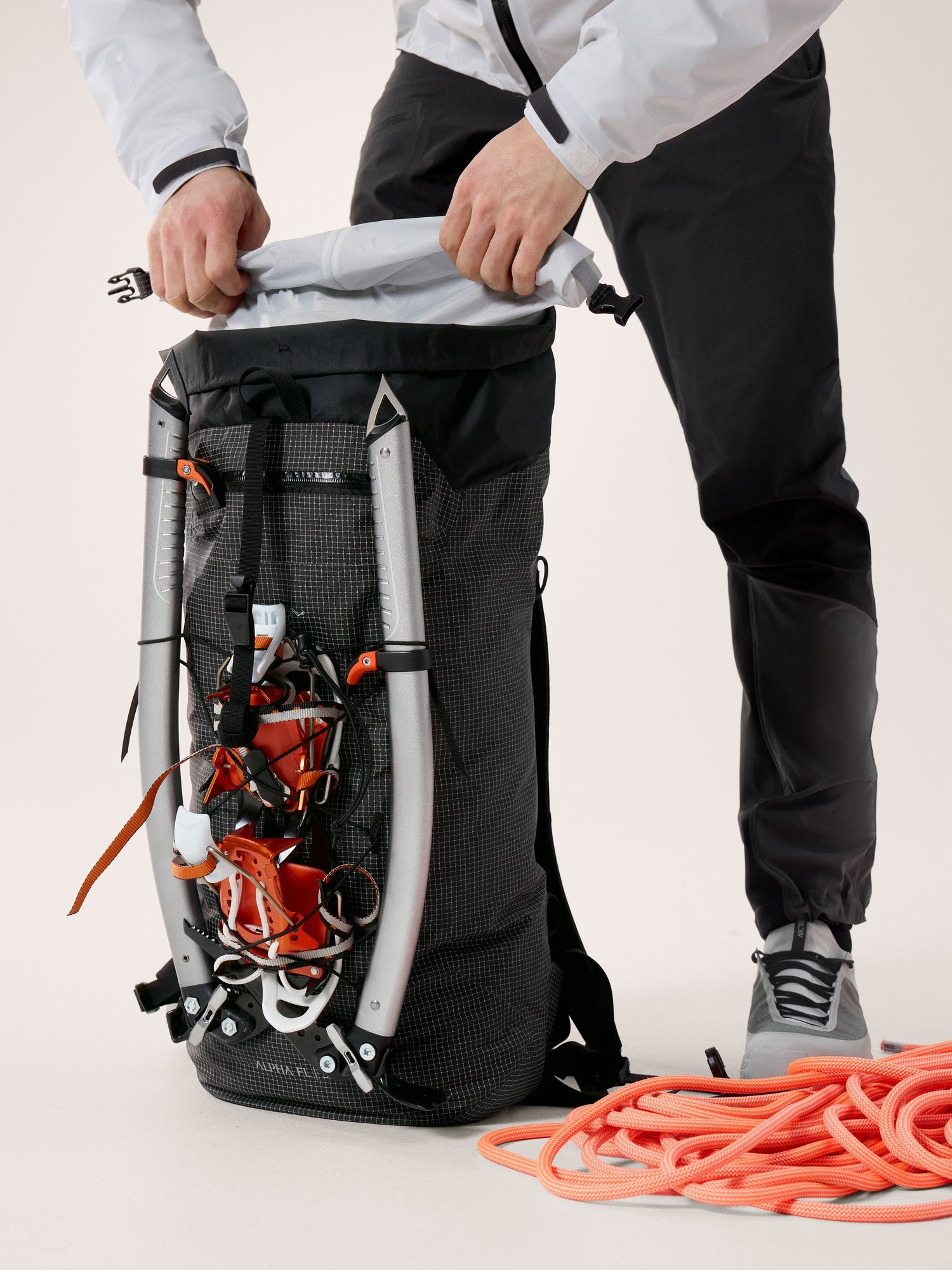 Alternative view of Alpha FL 30 Backpack