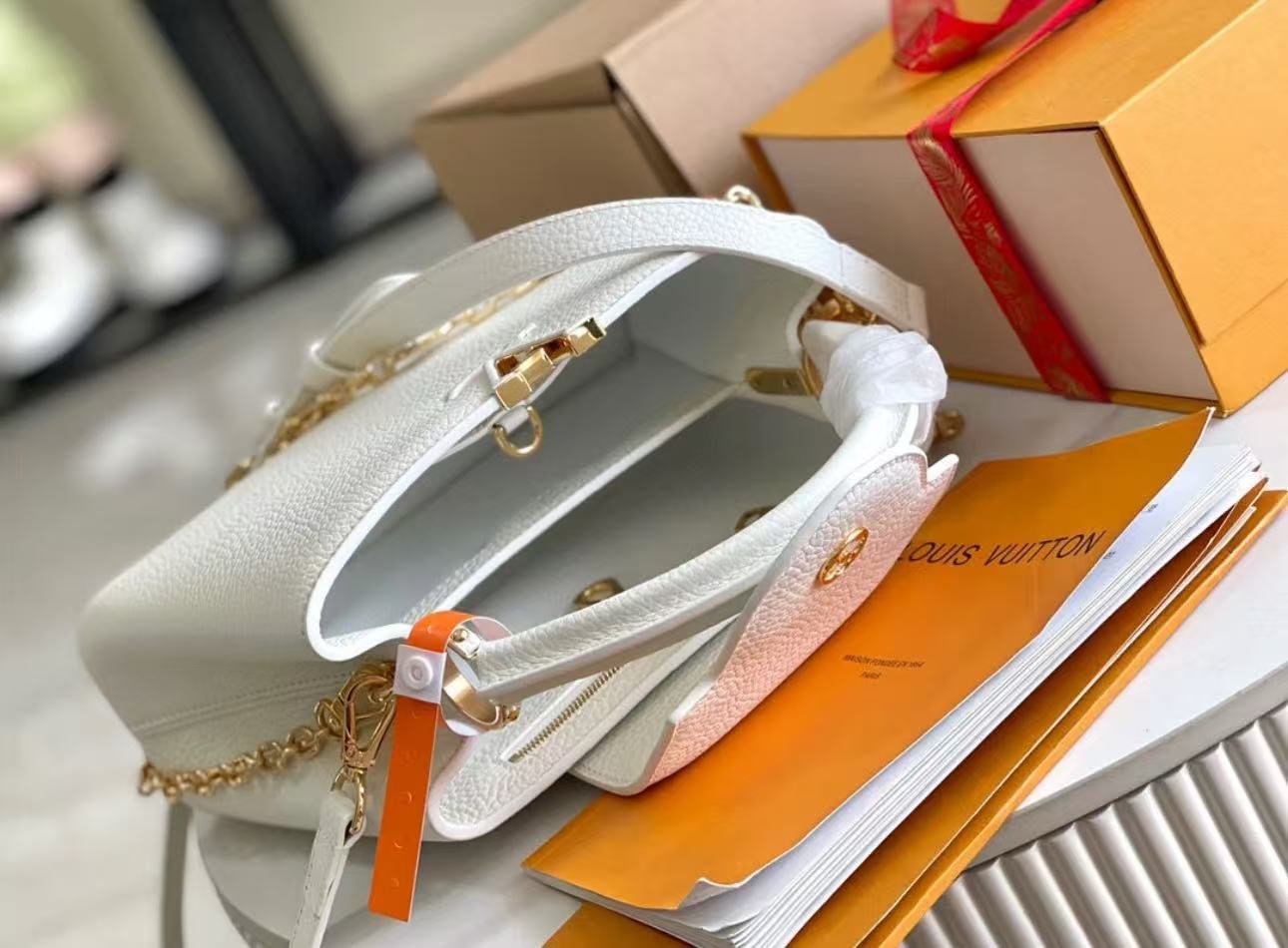 Alternative view of Serenityll™ 100062 Luxury Bag - 31.5 x 20 x 11 cm