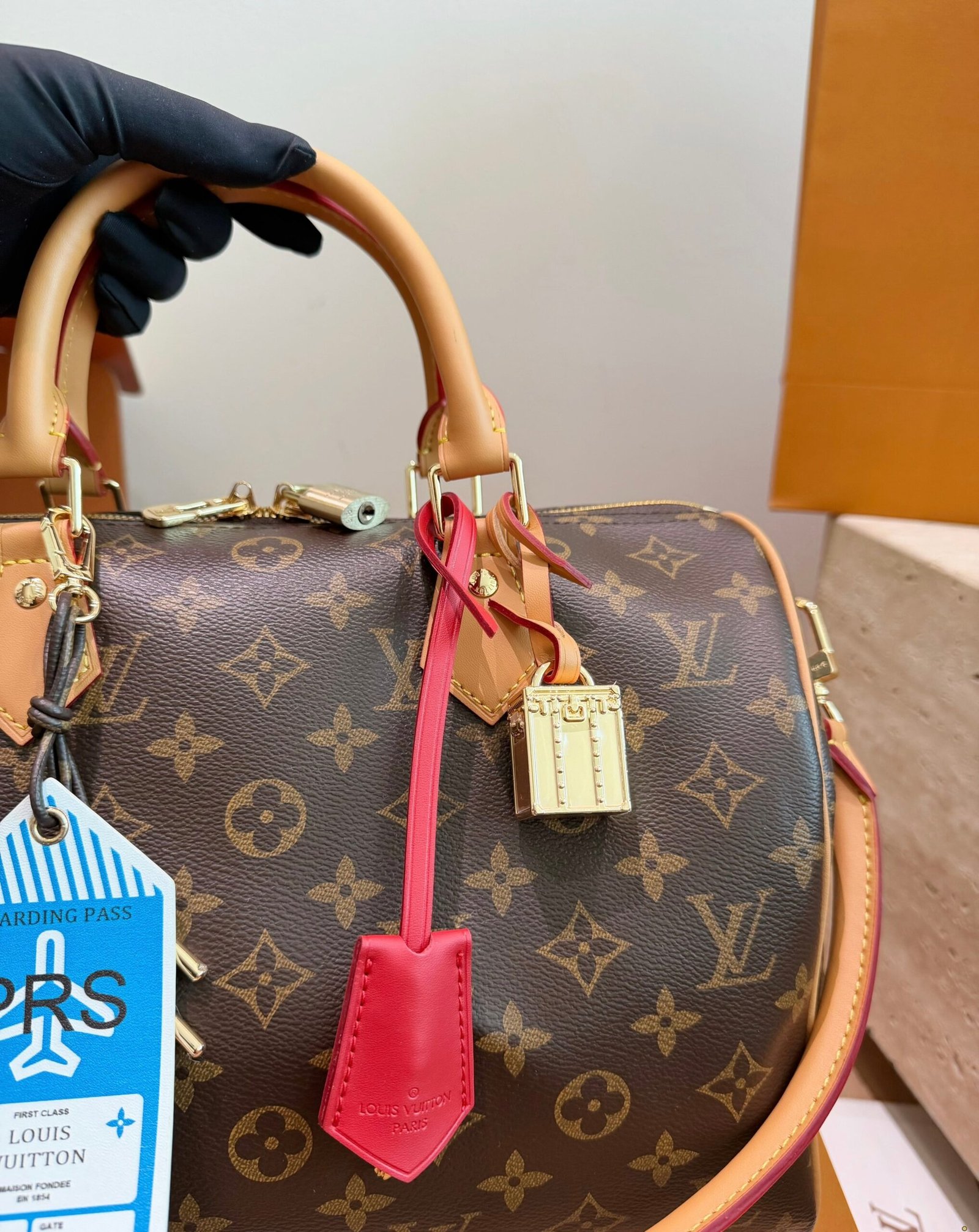 Alternative view of Serenityll™ 2001136 Luxury Bag 30*17*21cm