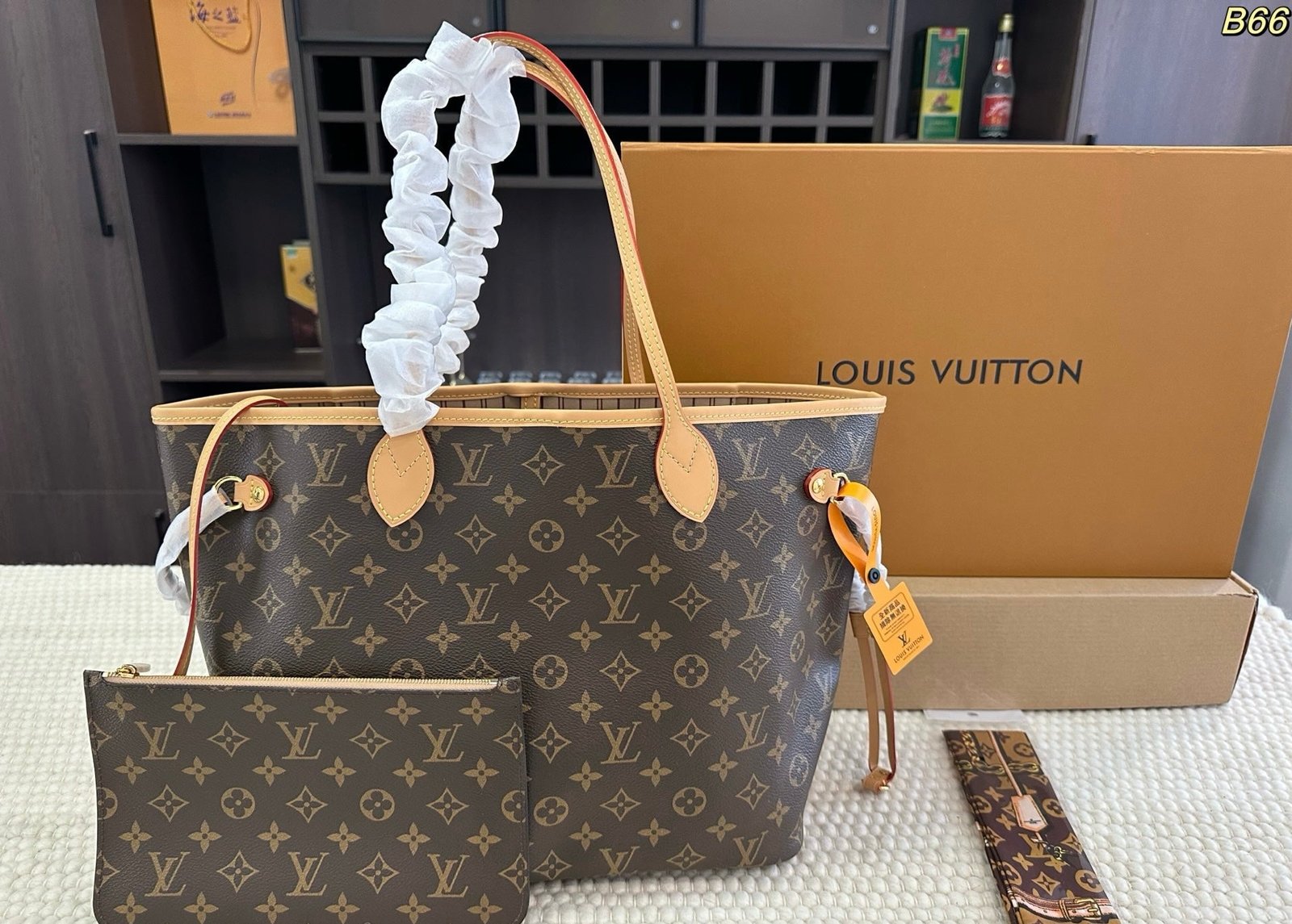 Alternative view of Serenityll™ 2001159 Luxury Bag 32*28cm