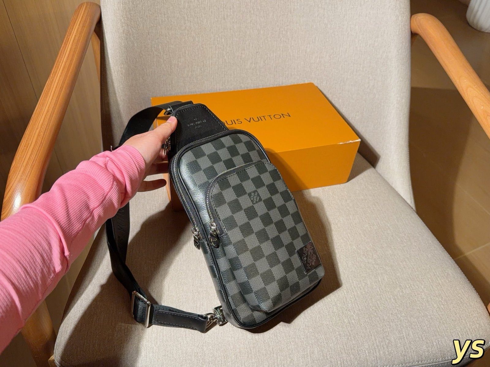 Alternative view of Serenityll™ 2001140 Luxury Bag 16*26*4cm